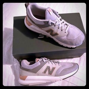 New Balance lifestyle sneakers